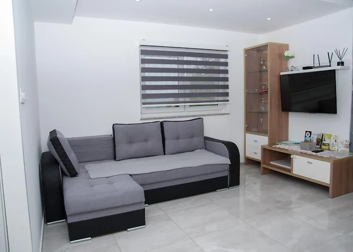 アパート Apartma Lara Lesično