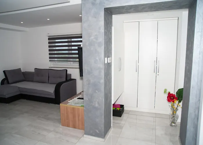 Apartma Lara Apartament *